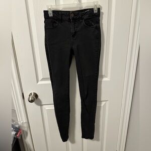 American eagle black jeans. Worn a couple times. Forgot about. Smoke free home.